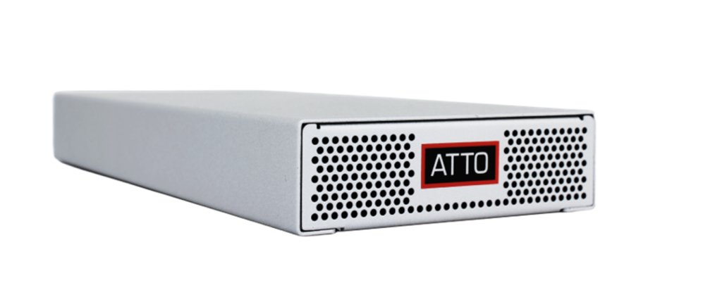 XstreamCORE 8100T intelligent bridge for tape backup and archiving